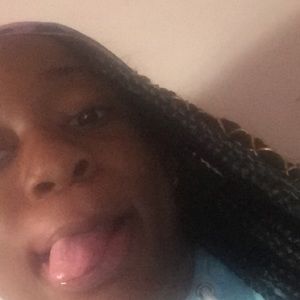 Meet your Posher, Nadia